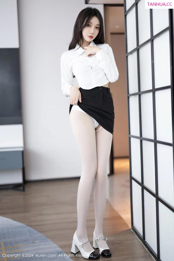 玥儿玥  [XiuRen]高清写真图 2024.03.18 No.8247 玥儿玥 丝袜美腿第35张图片